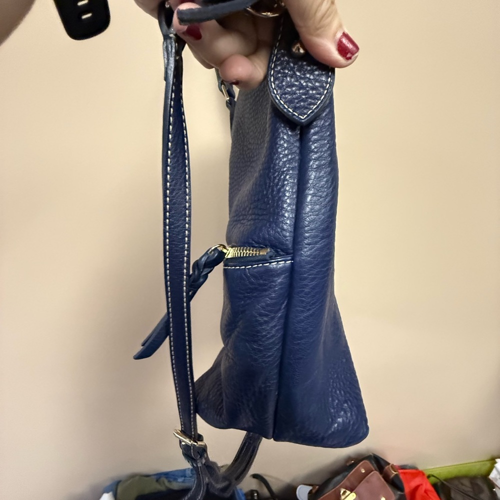 Dooney and Bourke Elegant Navy Blue shoulder work bag with crossbody - Picture 7 of 10